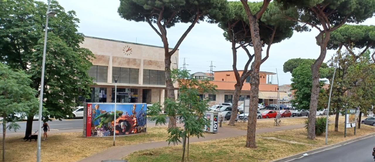 Luminosissimo Appartamento Viareggio Centro מראה חיצוני תמונה
